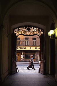 Prag, Jugend, port, portgång